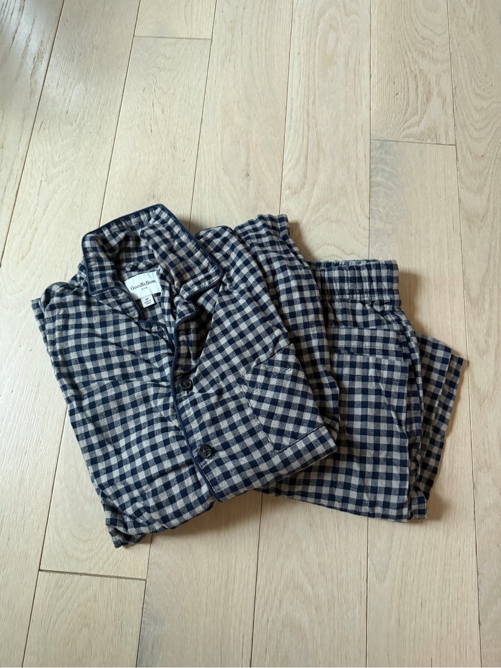 Goodfellow & Co Men’s Navy and Cream Gingham Button-Down pajama set with pants